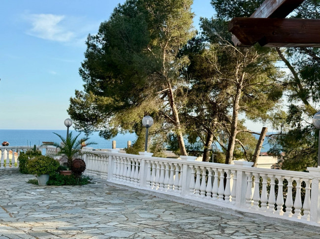 Villetta a schiera in vendita a Andora