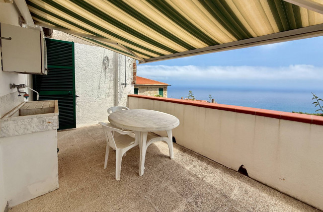 Quadrilocale in vendita a Andora