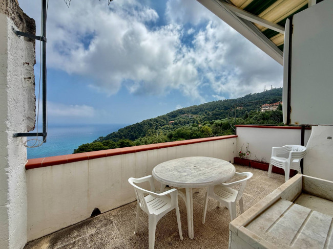 Quadrilocale in vendita a Andora