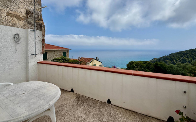 Quadrilocale in vendita a Andora