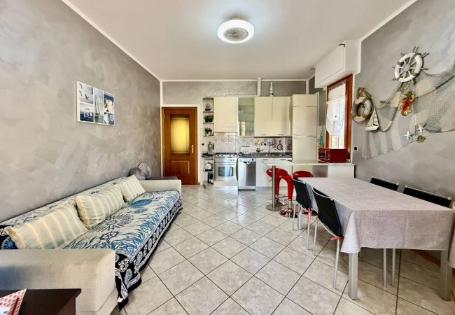 Trilocale in vendita a Loano