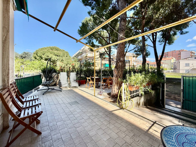 Trilocale in vendita a Loano