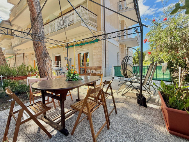 Trilocale in vendita a Loano