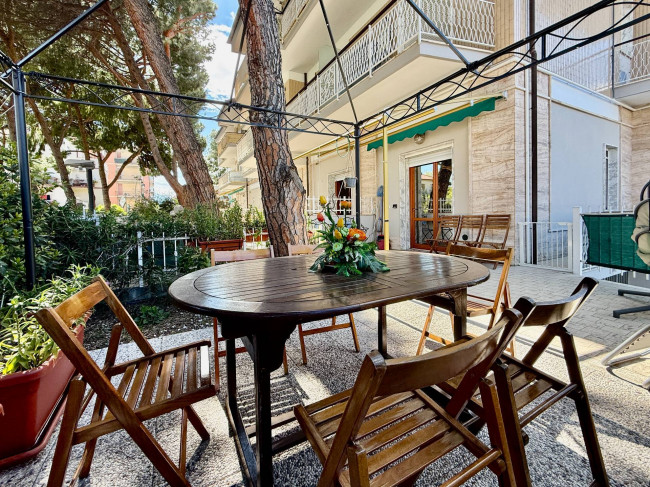 Trilocale in vendita a Loano