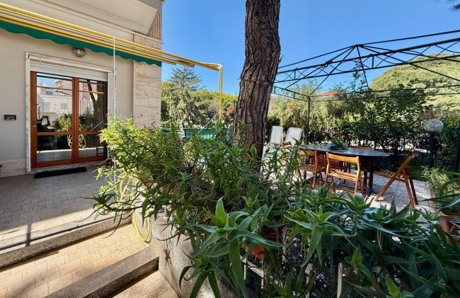 Trilocale in vendita a Loano