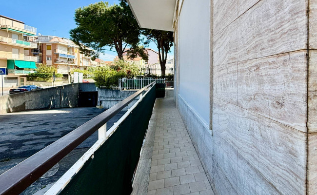 Trilocale in vendita a Loano