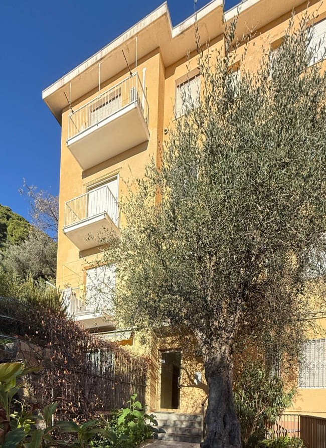 Bilocale Vista Mare in vendita a Laigueglia