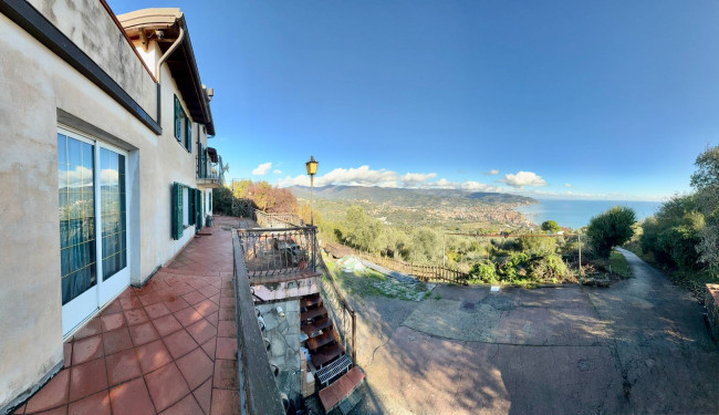 Villa in vendita a Diano Marina