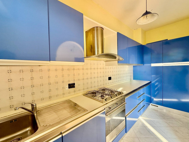 Bilocale Vista Mare in vendita a Pietra Ligure