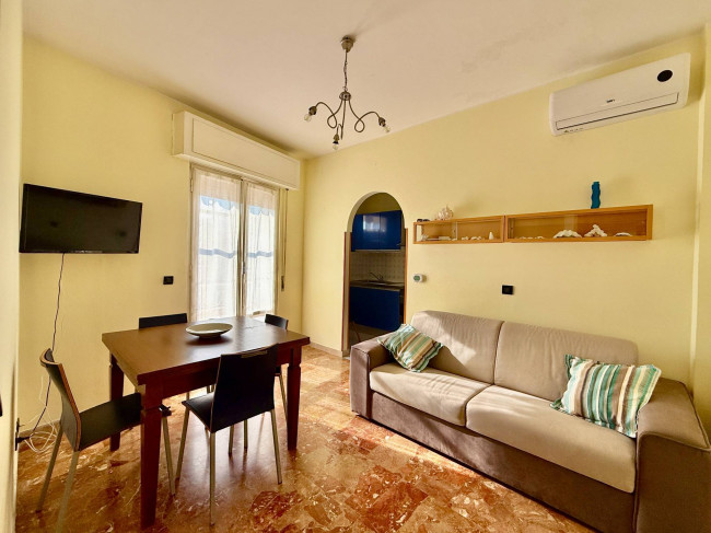 Bilocale Vista Mare in vendita a Pietra Ligure