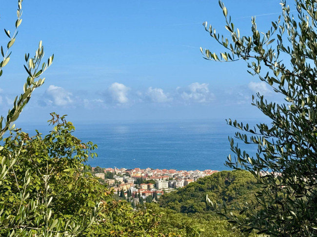 Villa in vendita a Alassio