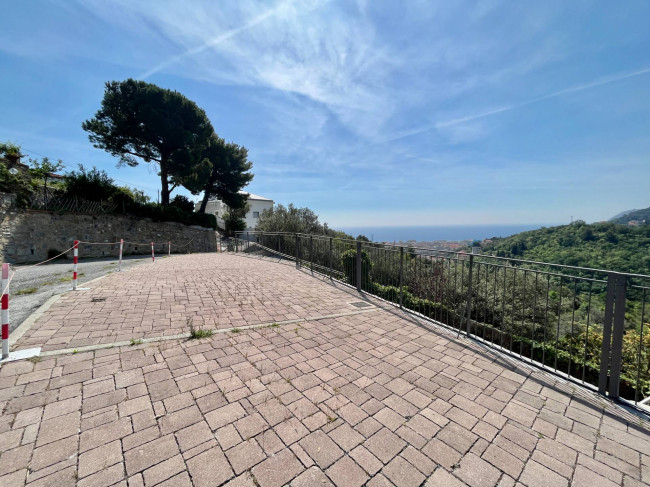 Bilocale in vendita a Alassio