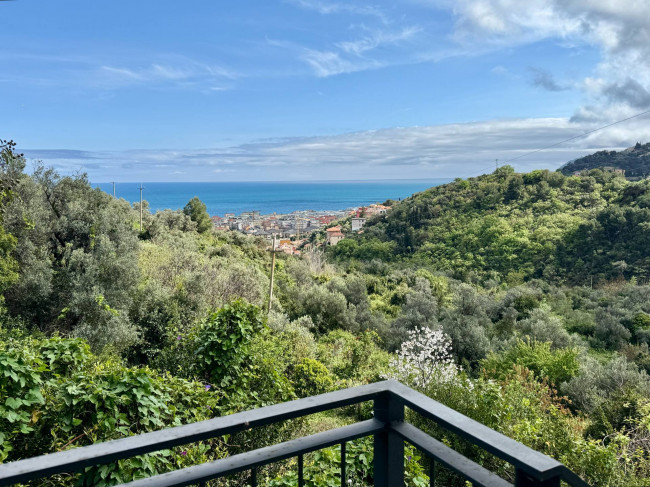 Bilocale in vendita a Alassio