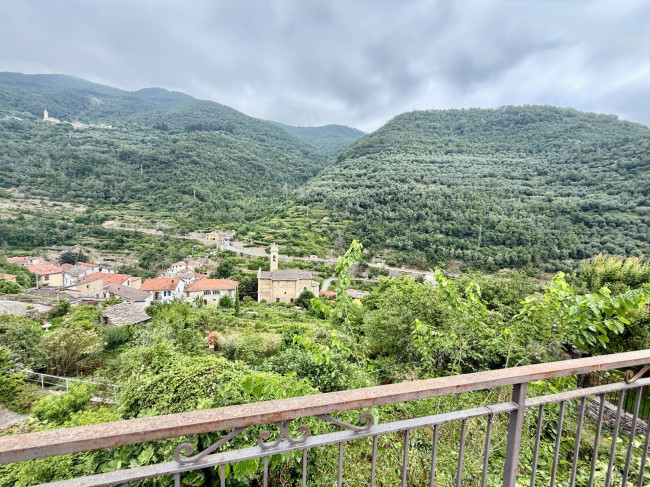 Casa Semindipendente in vendita a Rezzo