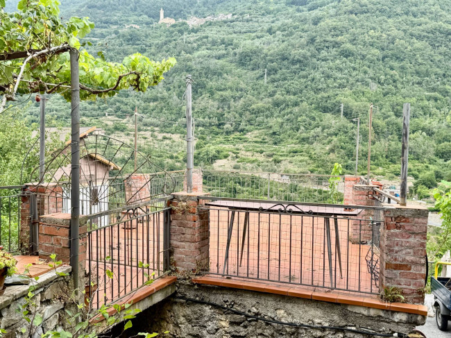 Casa Semindipendente in vendita a Rezzo