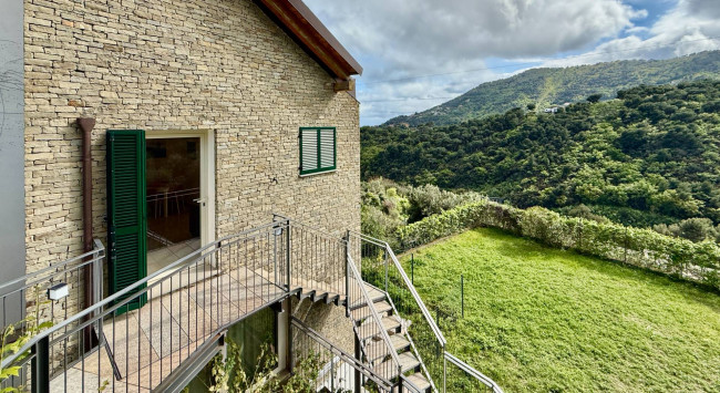 Trilocale in vendita a Alassio