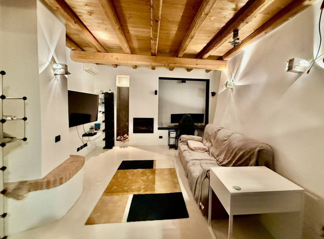 Casa Semindipendente in vendita a Toirano