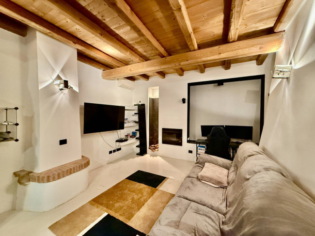 Casa Semindipendente in vendita a Toirano