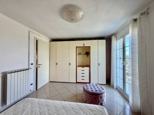 Villa for sale in Imperia