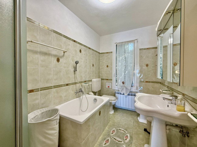 Villa for sale in Imperia