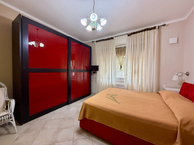 Two-roomed flat for sale in Loano