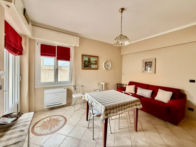 Two-roomed flat for sale in Loano