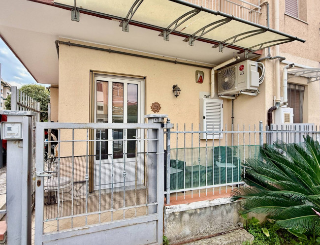 Two-roomed flat for sale in Loano