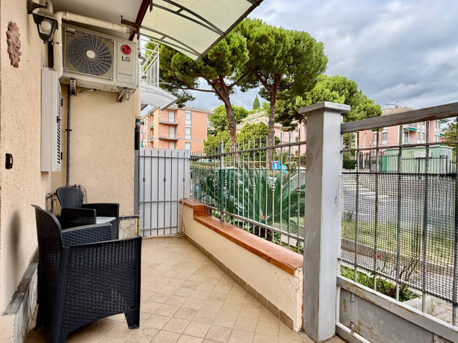 Two-roomed flat for sale in Loano