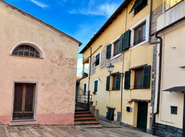 Casa Semindipendente in vendita a Ceriale