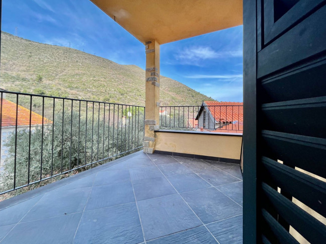 Casa Semindipendente in vendita a Ceriale