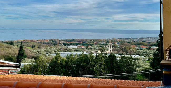 Casa Semindipendente in vendita a Ceriale