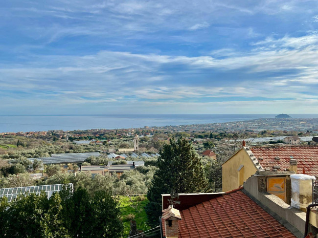 Casa Semindipendente in vendita a Ceriale