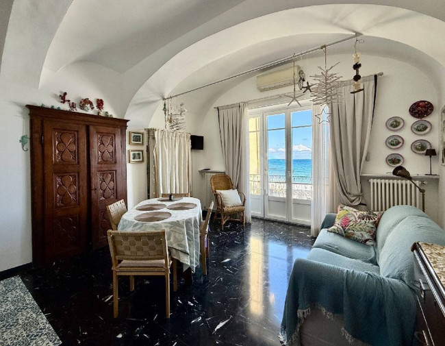 Appartamento in vendita a Alassio