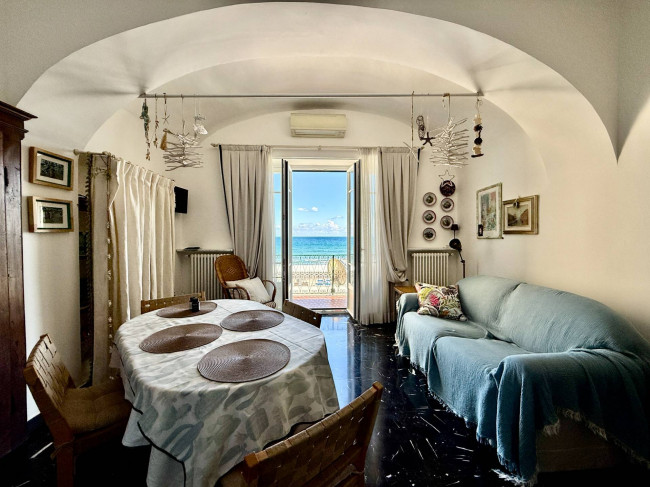 Appartamento in vendita a Alassio