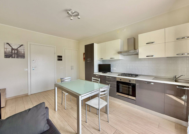 Two-roomed flat for sale in Albenga