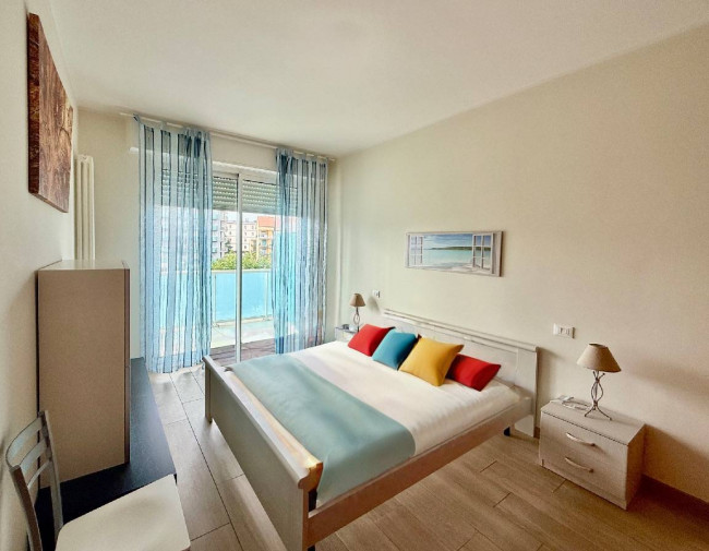 Two-roomed flat for sale in Albenga