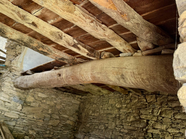 Rustico in vendita a Pieve di Teco