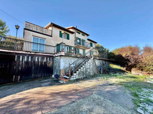 Villa for sale in Diano Marina