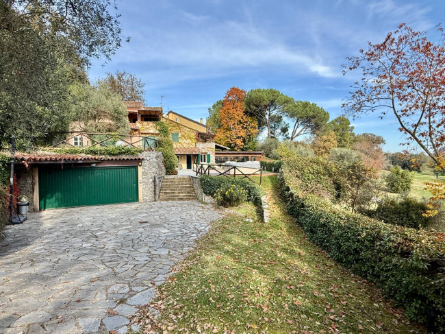 Villa in vendita a Garlenda