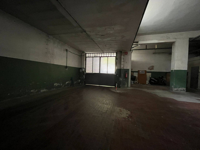 Posto auto coperto in vendita a Firenze