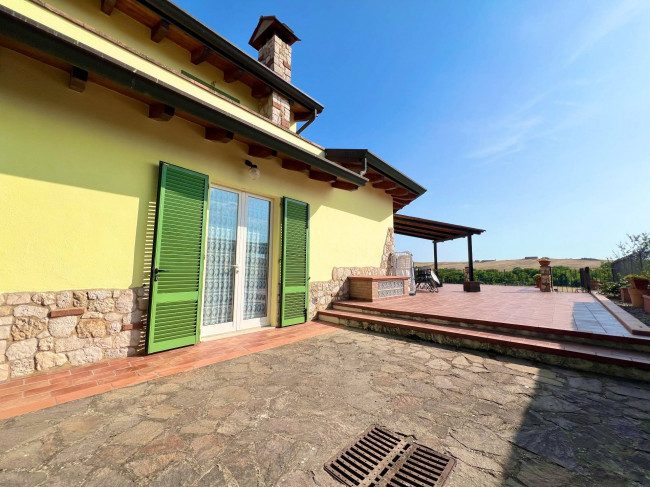 Villa in vendita a Castelnuovo Berardenga