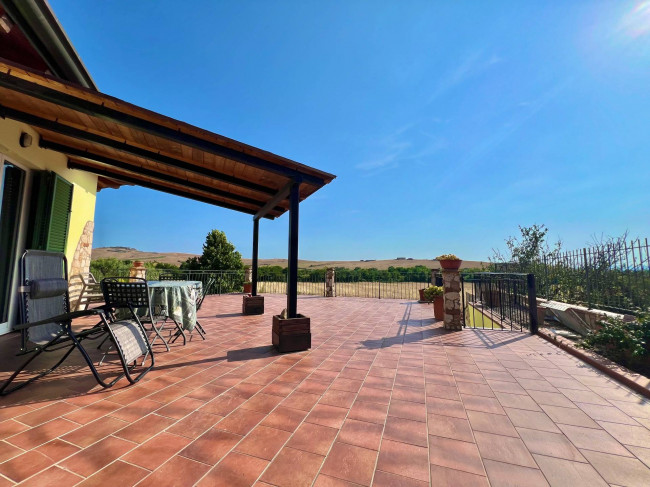 Villa in vendita a Castelnuovo Berardenga