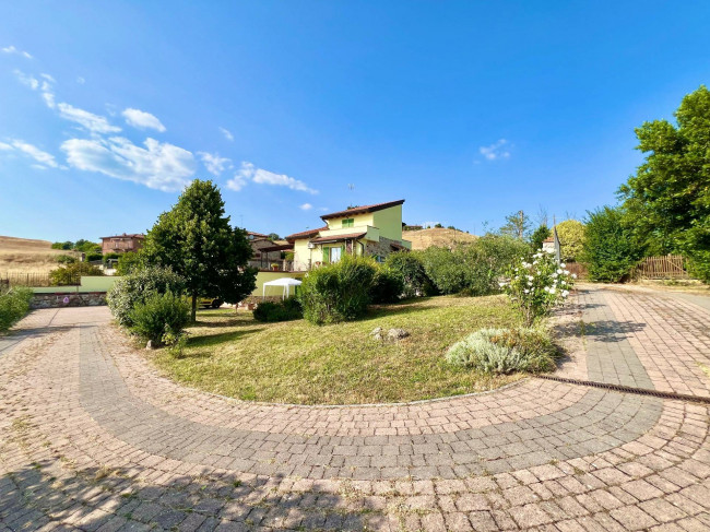 Villa in vendita a Castelnuovo Berardenga
