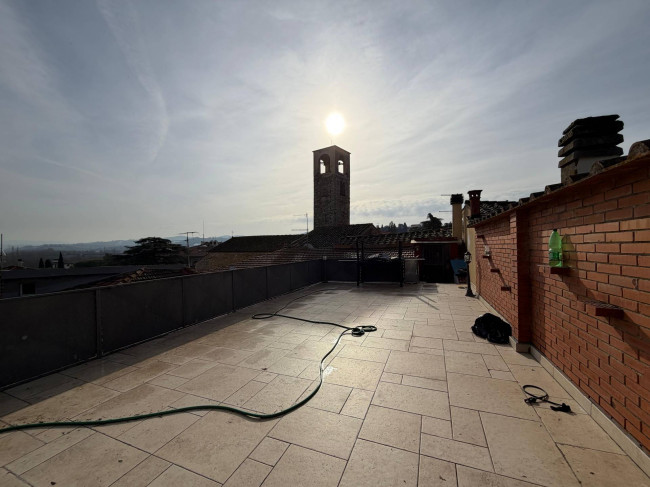 Appartamento in affitto a Signa