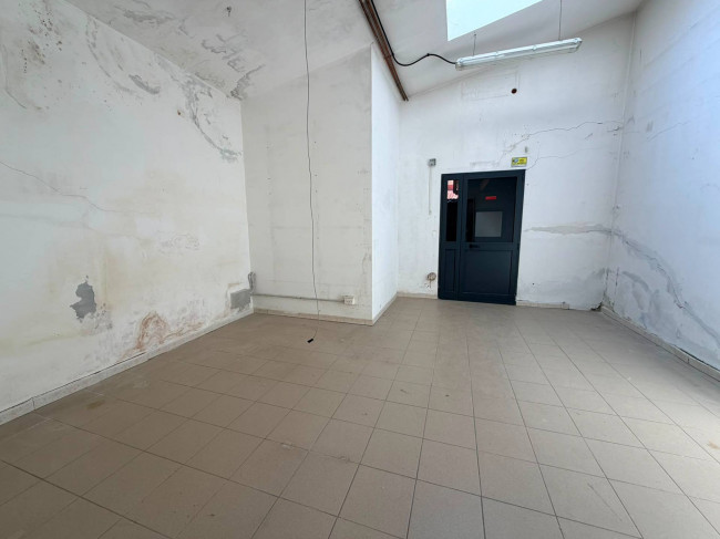 Locale commerciale in affitto a Firenze