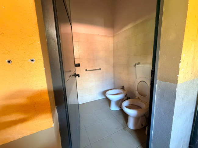 Locale commerciale in affitto a Firenze