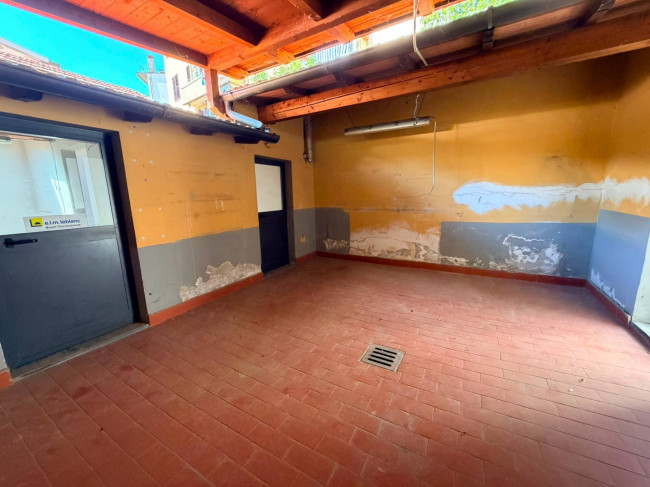 Locale commerciale in affitto a Firenze
