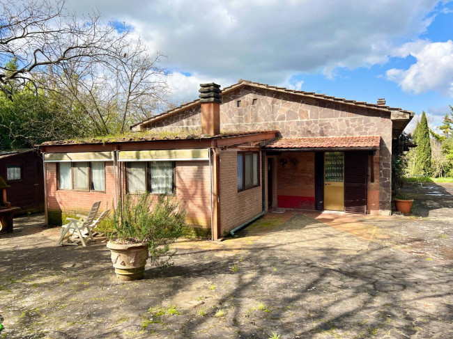 Villa in vendita a Castelnuovo Berardenga
