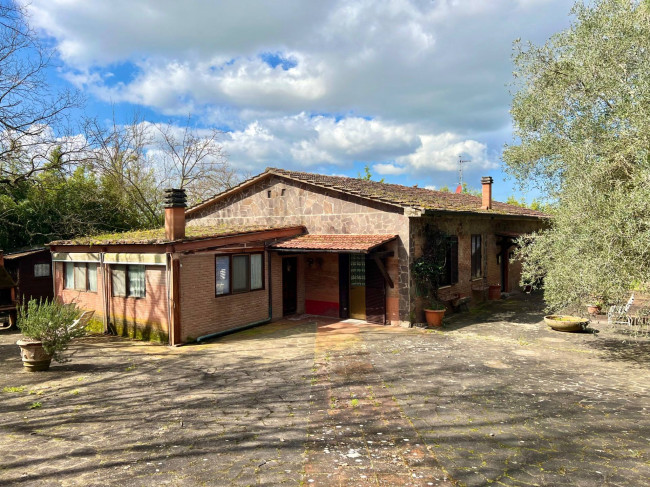 Villa in vendita a Castelnuovo Berardenga