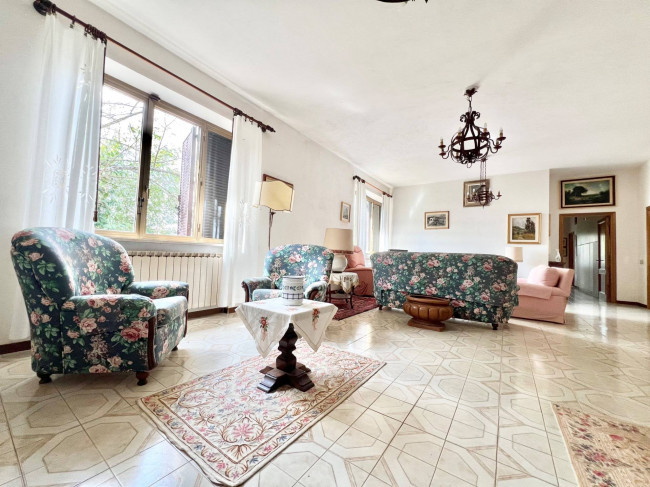 Villa in vendita a Castelnuovo Berardenga